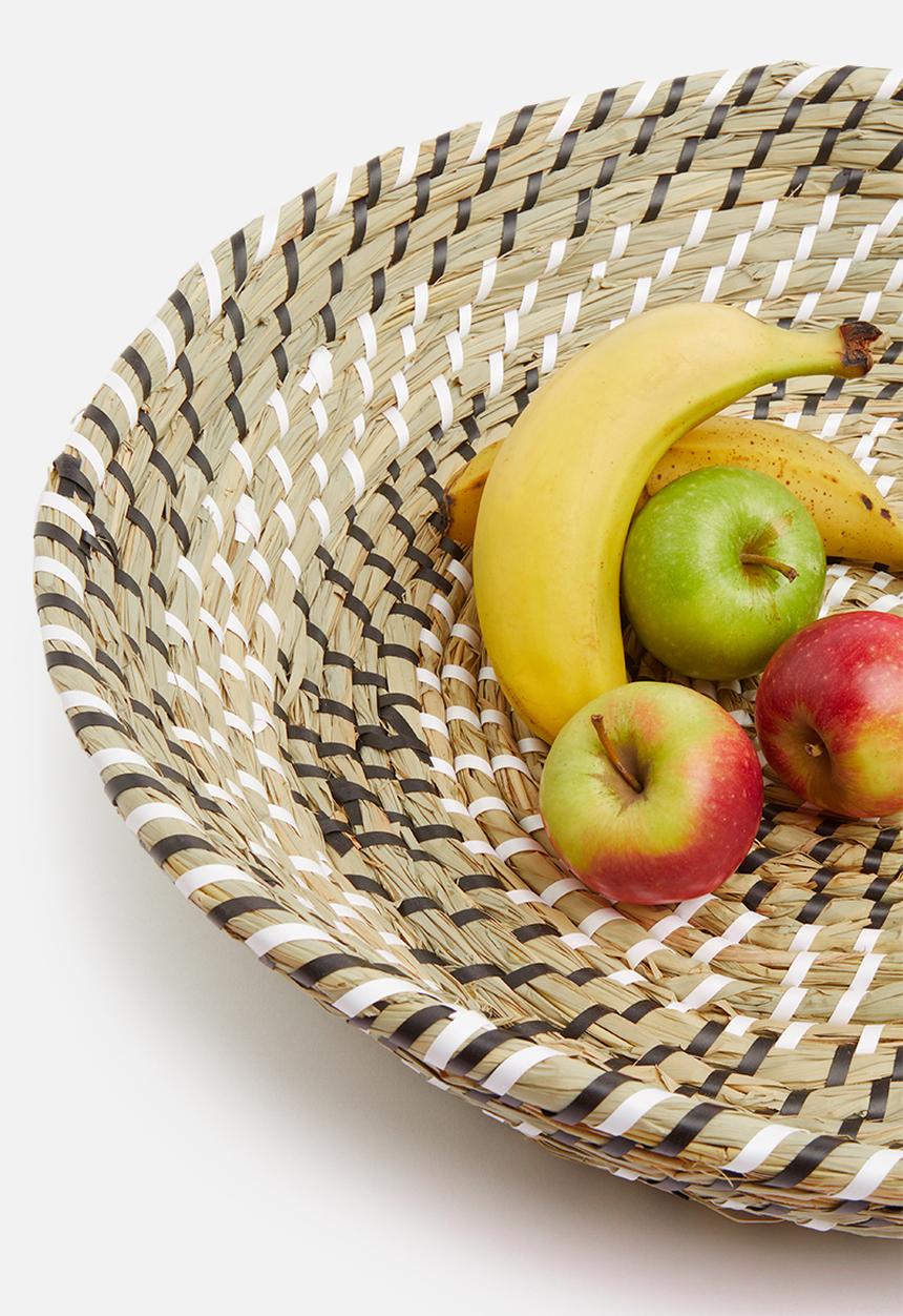 Excellent Houseware - Seagrass fruit basket - black