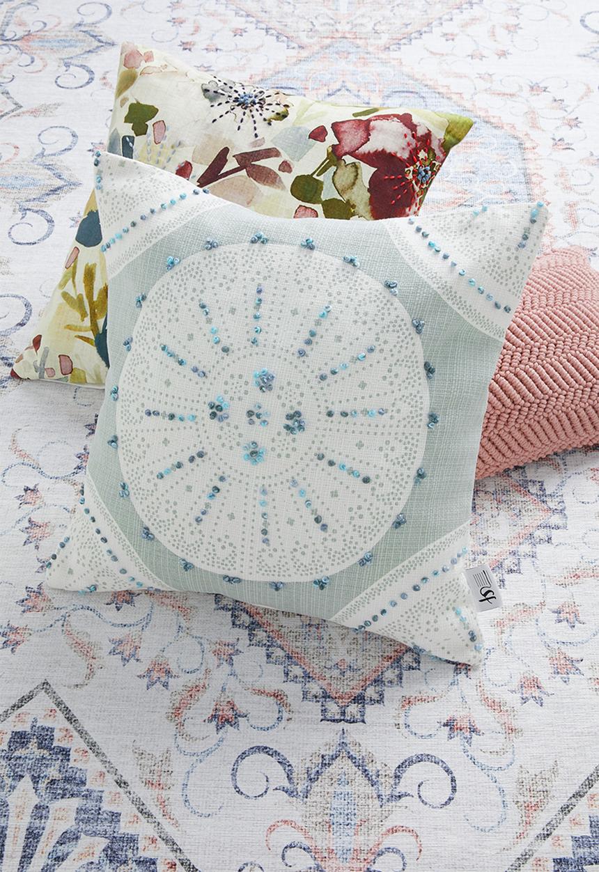 SF Collection - Pansy mandala cushion cover - blue