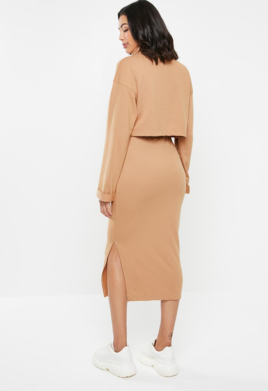 Missguided - Co ord cowl neck crop top and maxi skirt - brown 