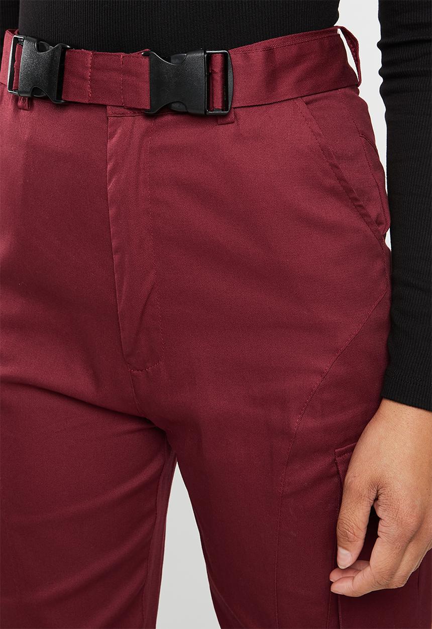 Missguided - Double buckle detail cargo trouser - burgundy