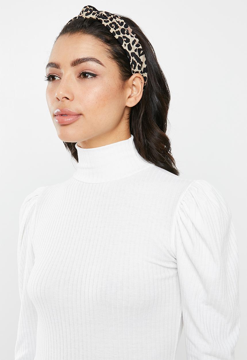 Missguided - Rib high neck puff sleeve top - cream