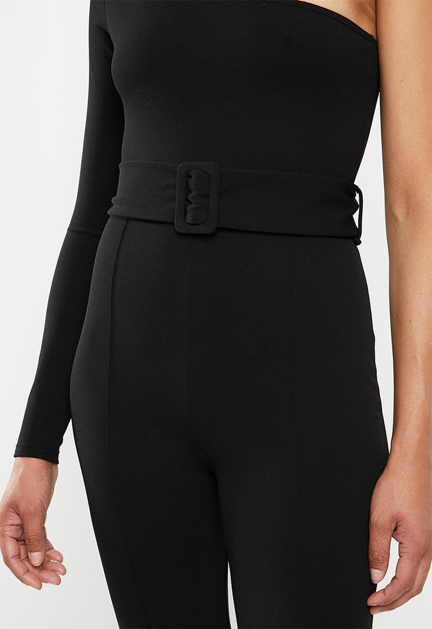 Missguided - One shoulder belted jumpsuit - black
