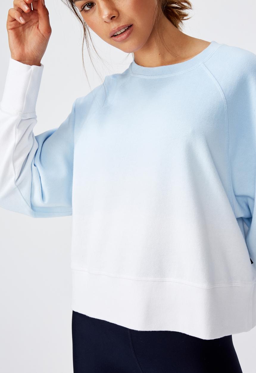 Cotton On - Raglan sleeve crew fleece dip dye - sky blue