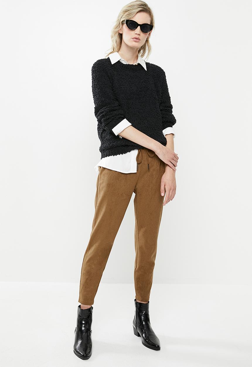 Vero Moda - Agnes o-neck blouse - black