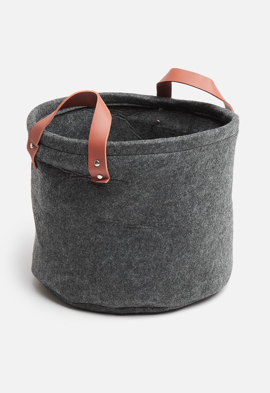 Bathroom Solutions - Felt round storage basket - black