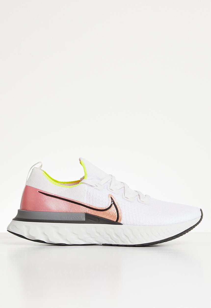 Nike - React Infinity Run Flyknit - platinum tint / black pink blast