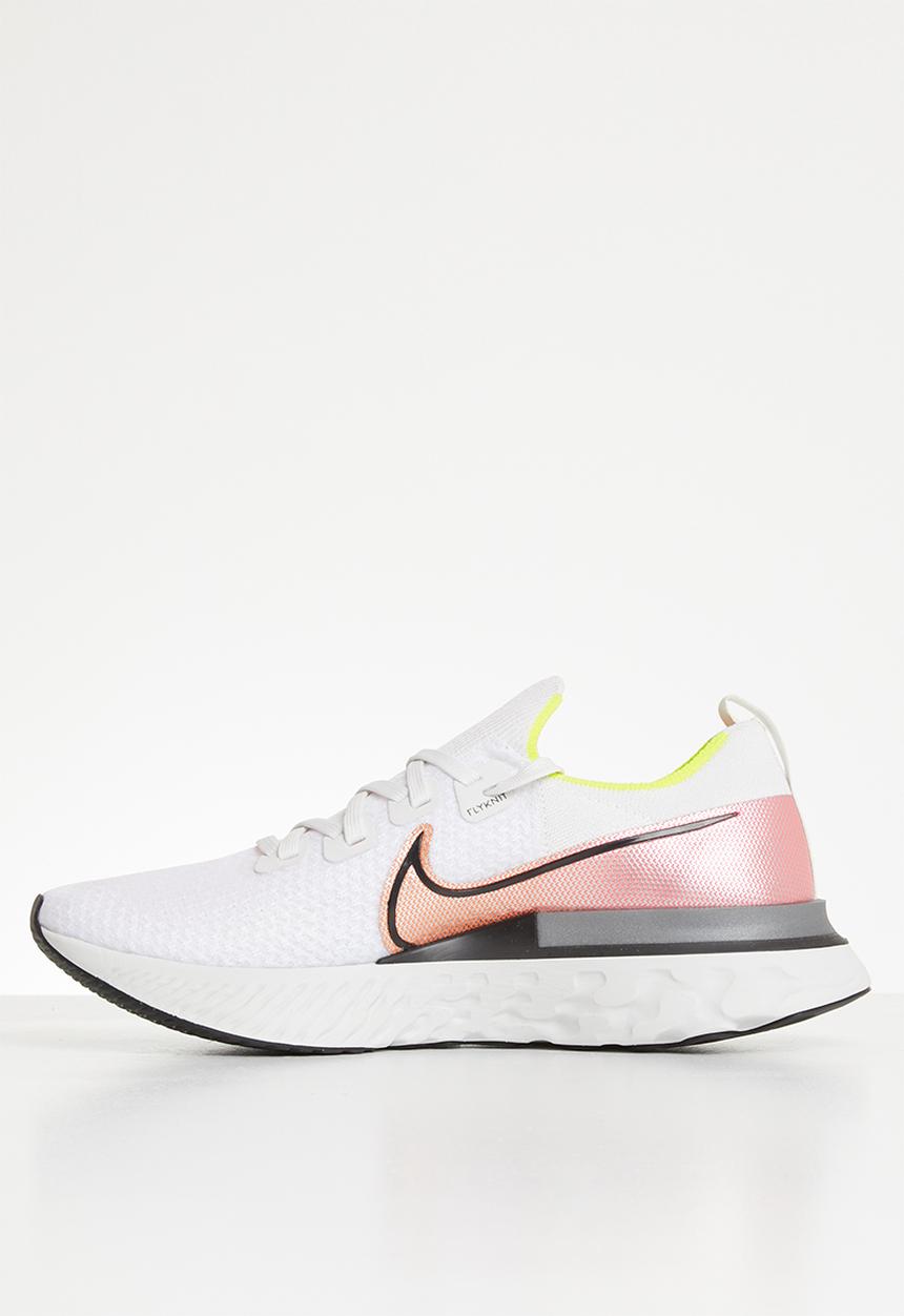 Nike - React Infinity Run Flyknit - platinum tint / black pink blast