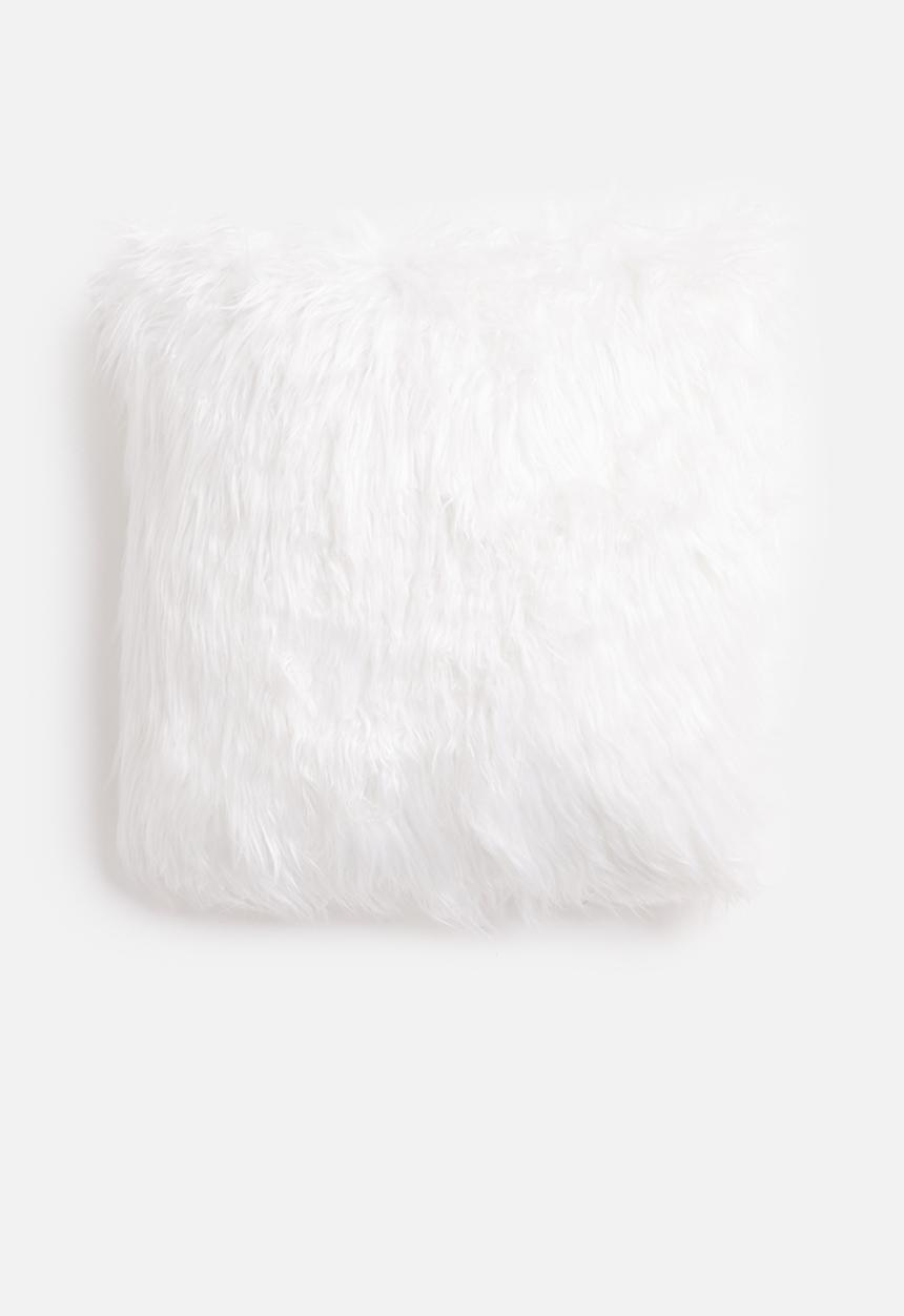 H&S - Fuzzy cushion - white