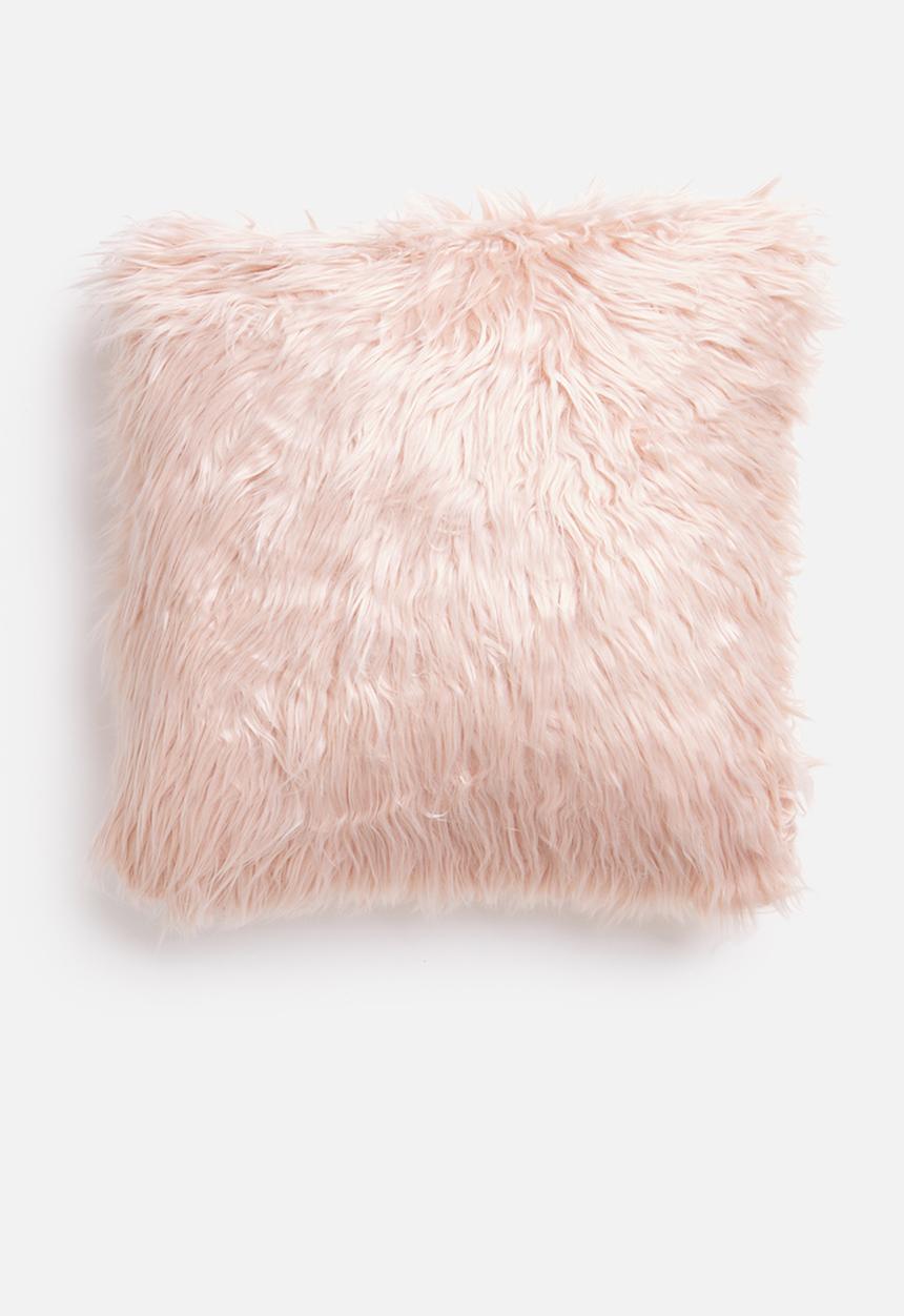 H&S - Fuzzy cushion - pink