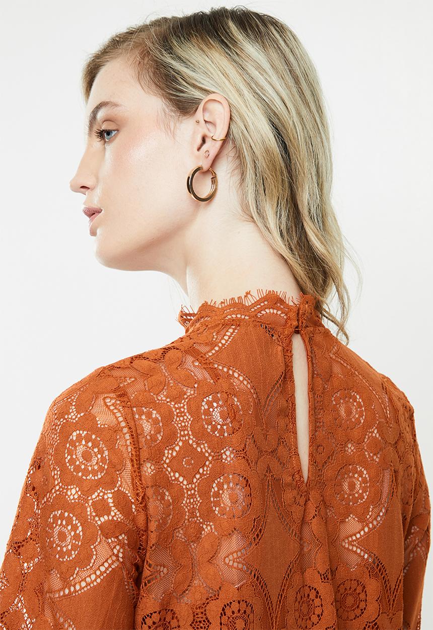 Vero Moda - Ginny long sleeve highneck lace blouse - cinnamon