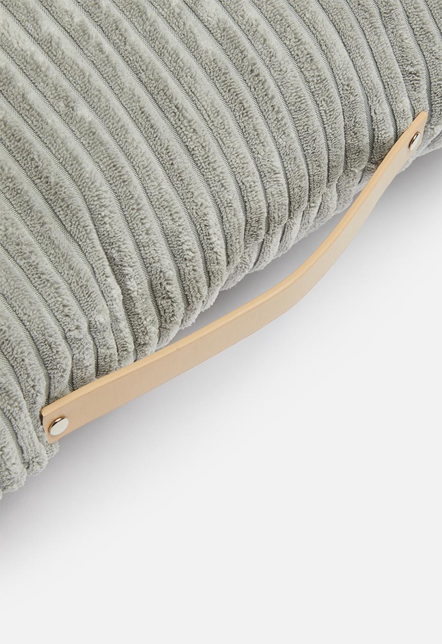 H&S - Corduroy cushion - taupe