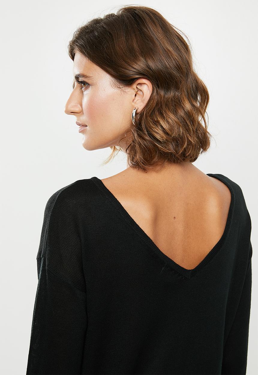 edit - V-back jersey - black