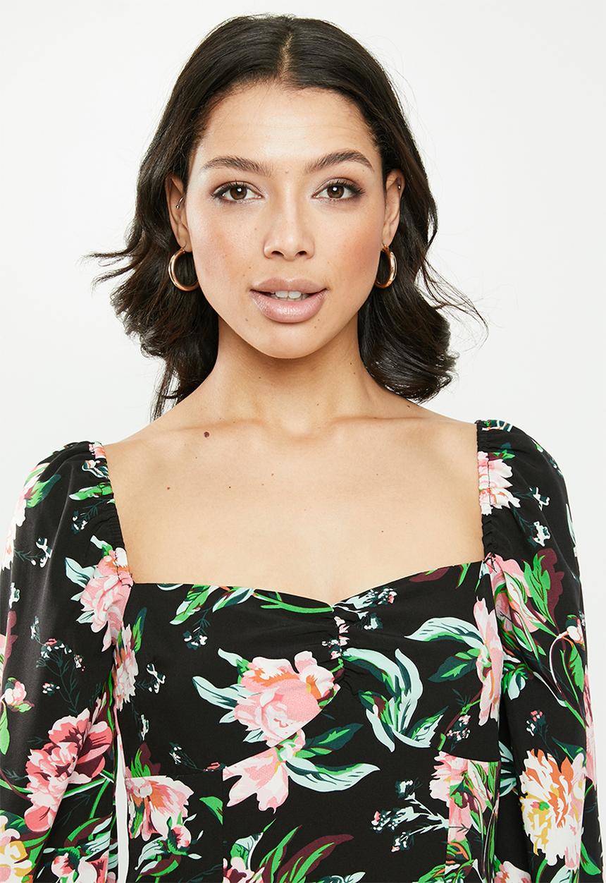 Missguided - Milkmaid ruched puff sleeve dress floral - black