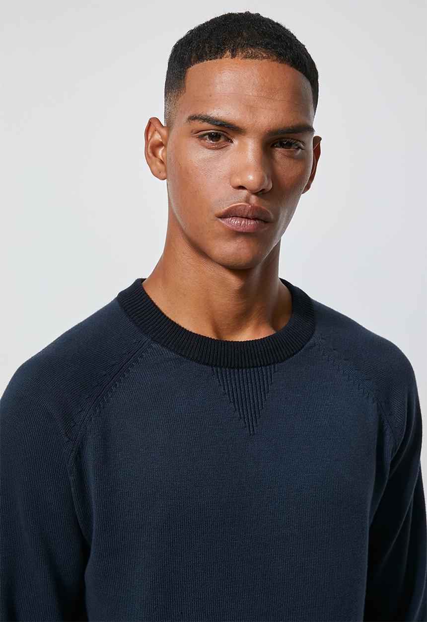 Superbalist - Premium crew knit - navy