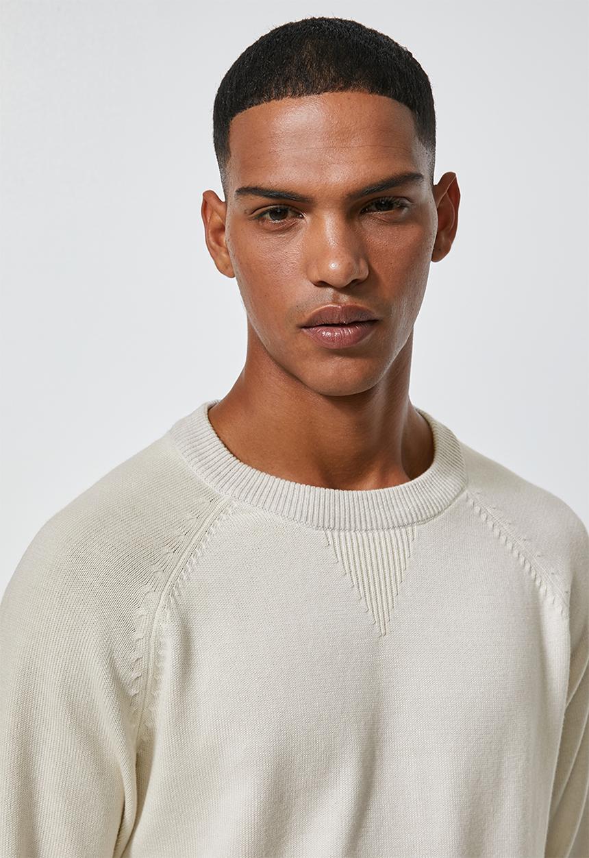 Superbalist - Premium crew knit - cream