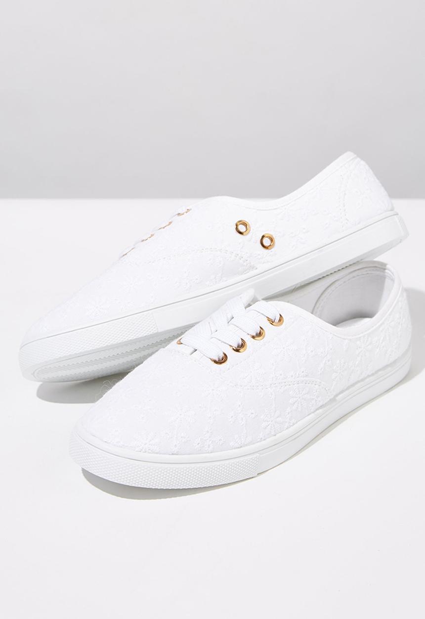 Cotton On - Juno plimsoll - white broderie