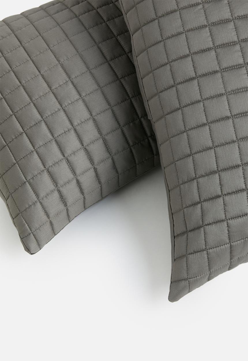 Sixth Floor - Cotton quilted pillowcase set - grey