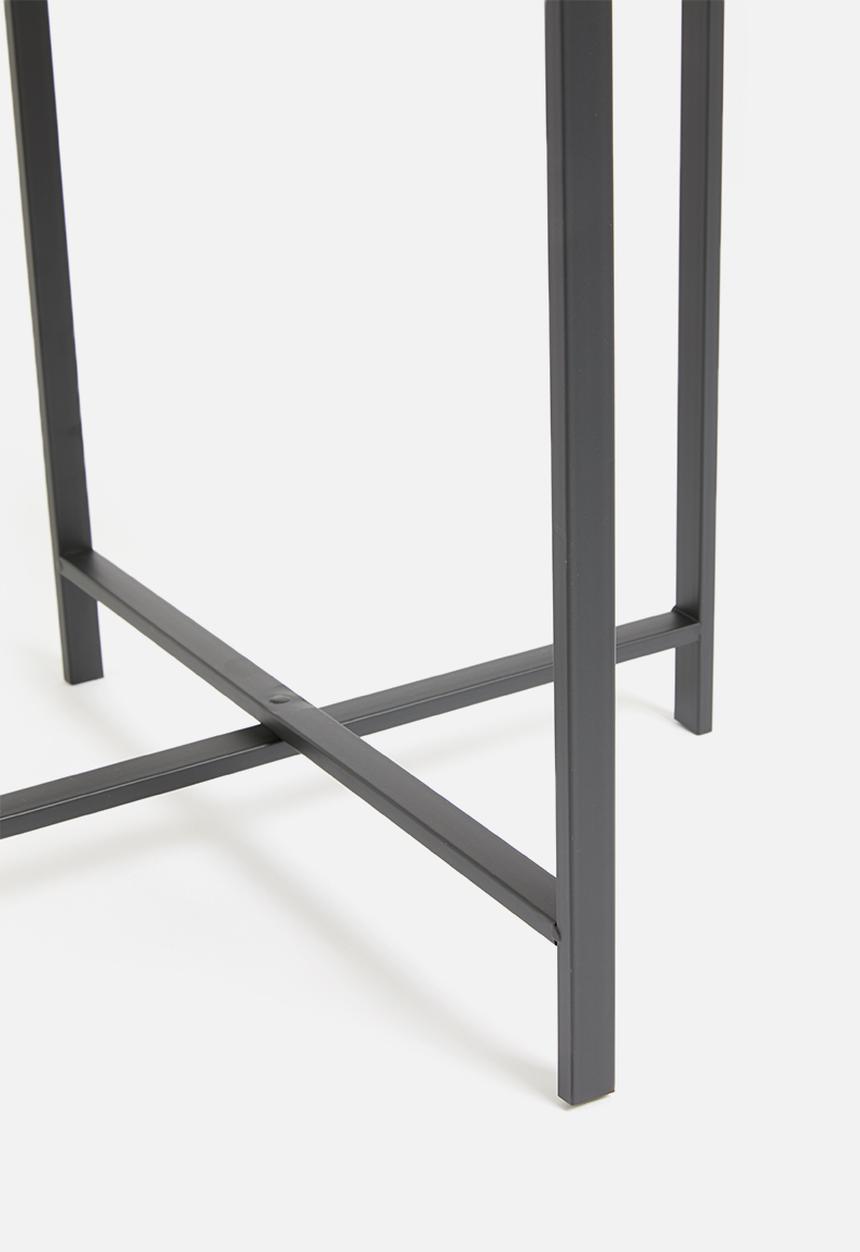 H&S - Harriet side table - natural & black