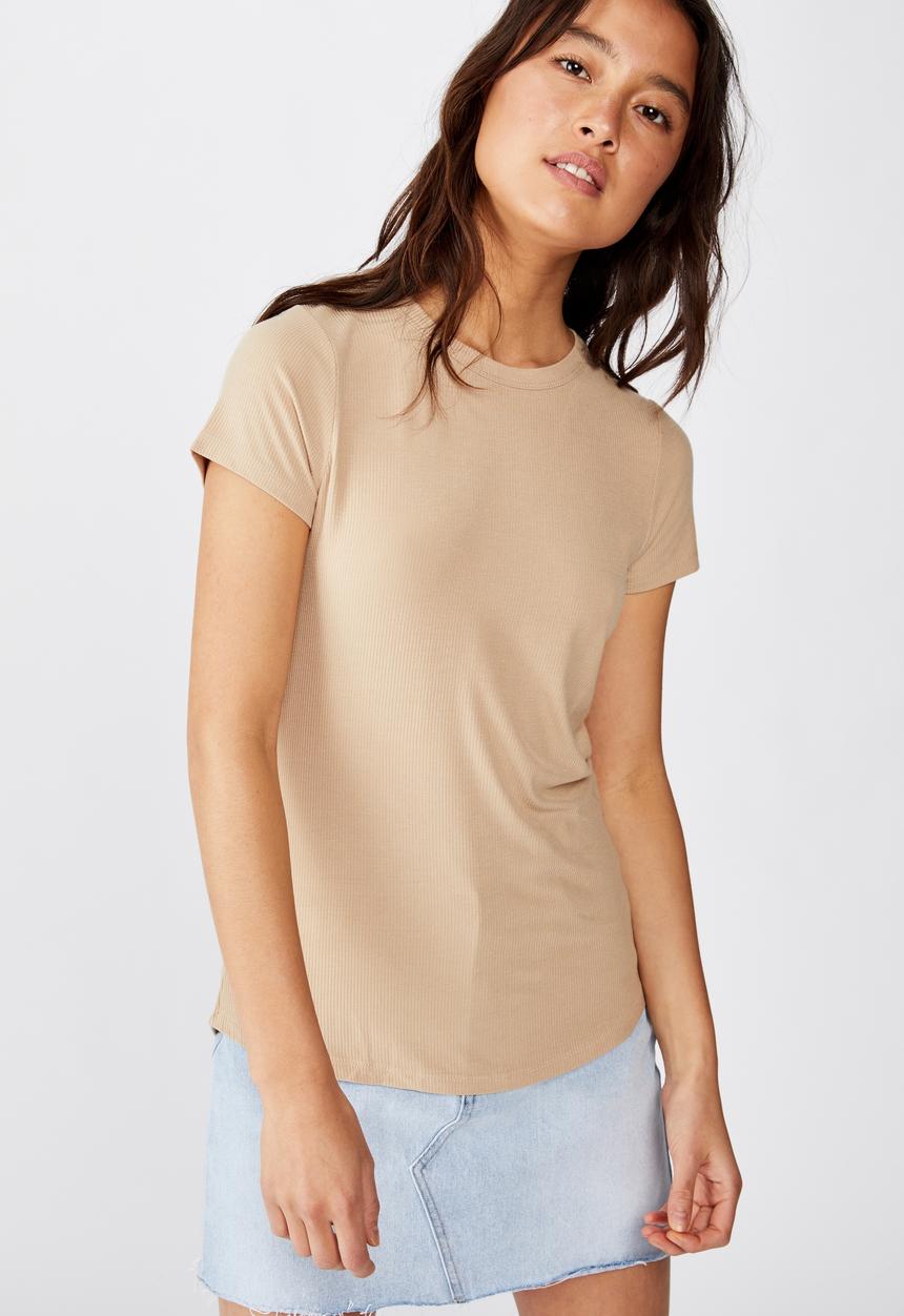 Cotton On - The girlfriend tee - beige
