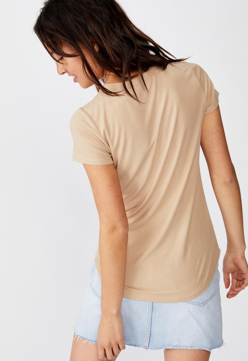 Cotton On - The girlfriend tee - beige