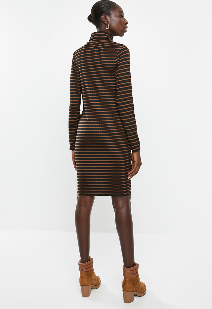 Brave Soul - Midi roll neck rib dress - black & brown