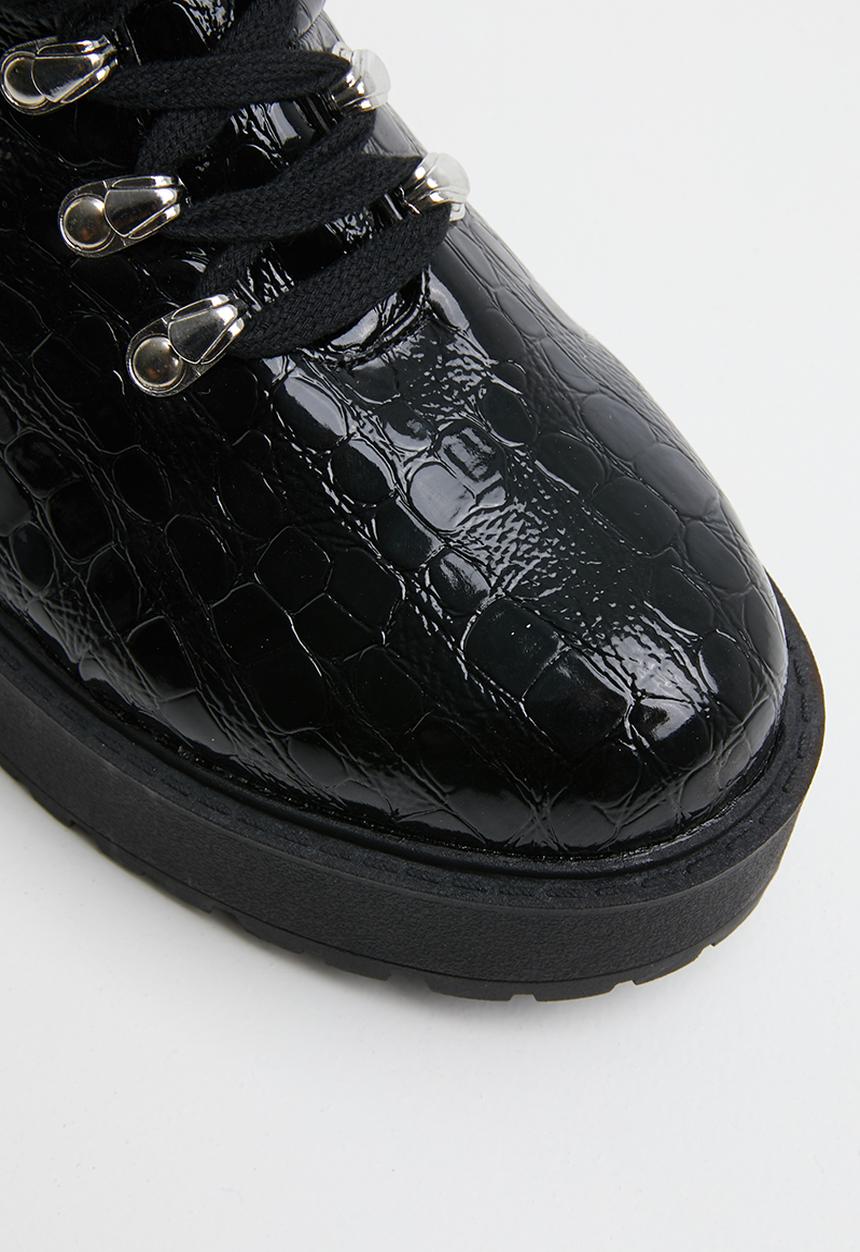 Public Desire - Attitude biker boot - black