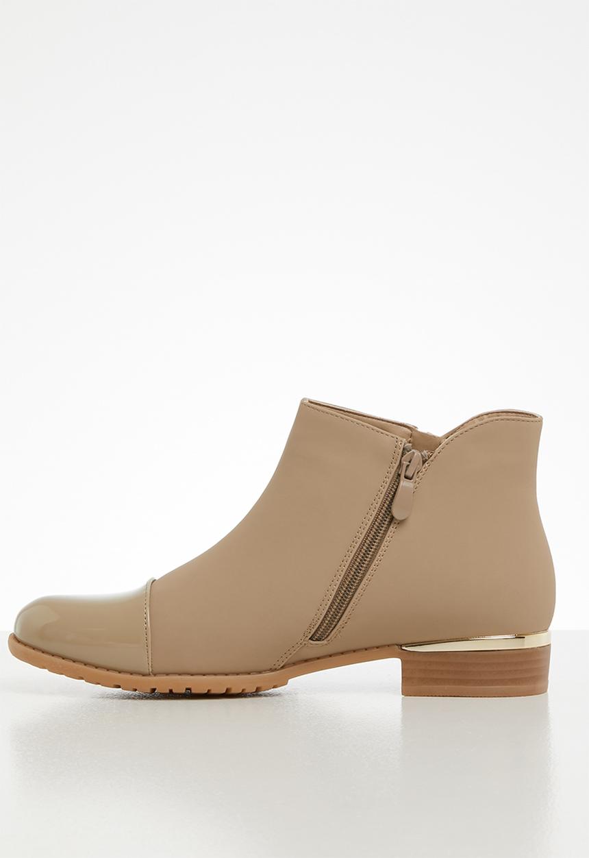 Miss Black - Hadar boot - neutral