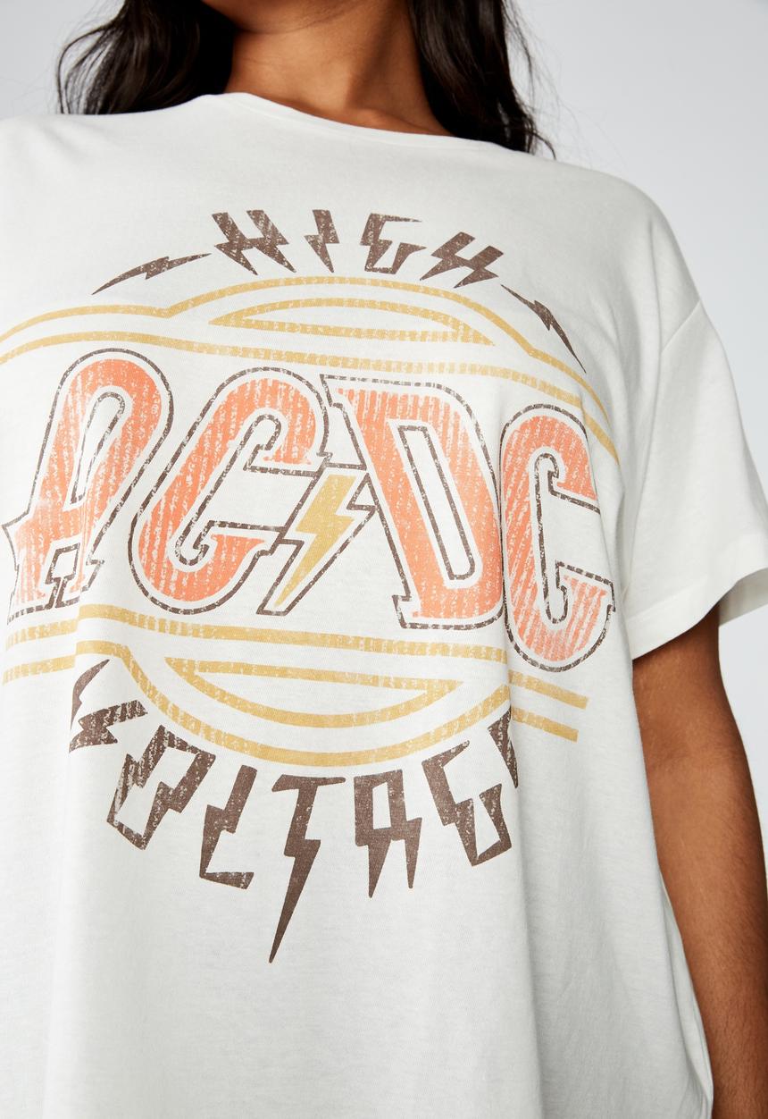 Cotton On - Curve graphic license tee high voltage - white 