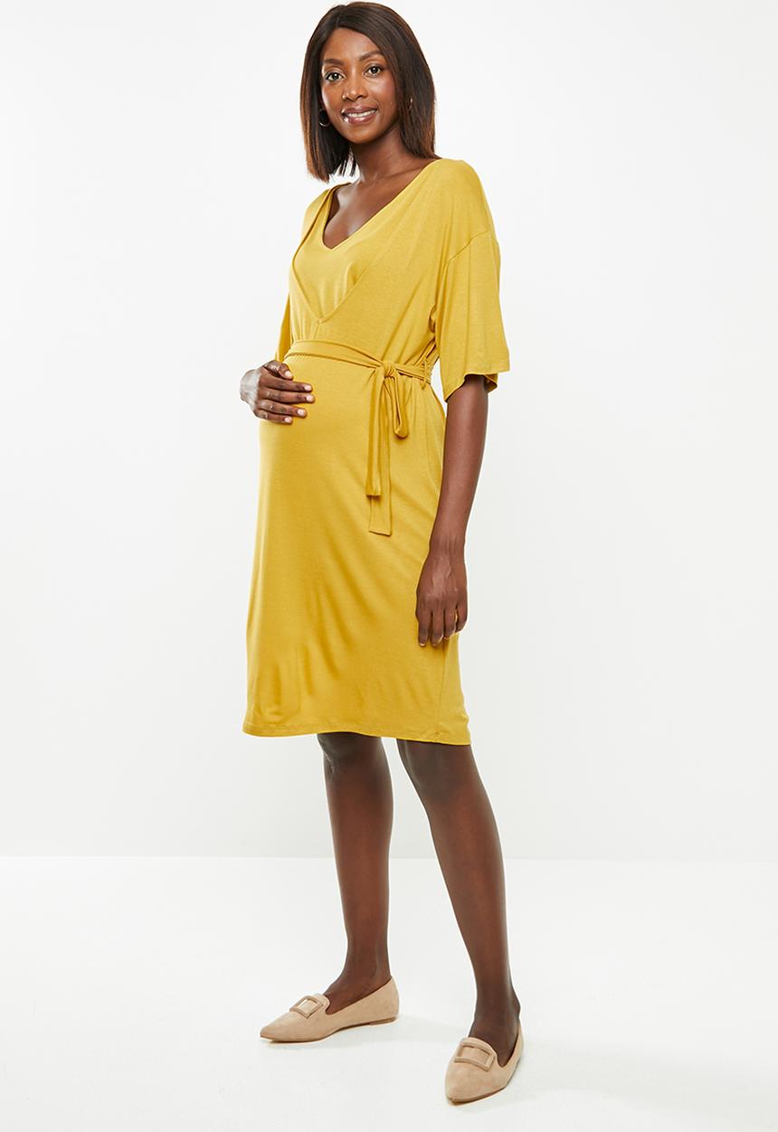edit Maternity - Maternity Feeding belted knit dress - mustard