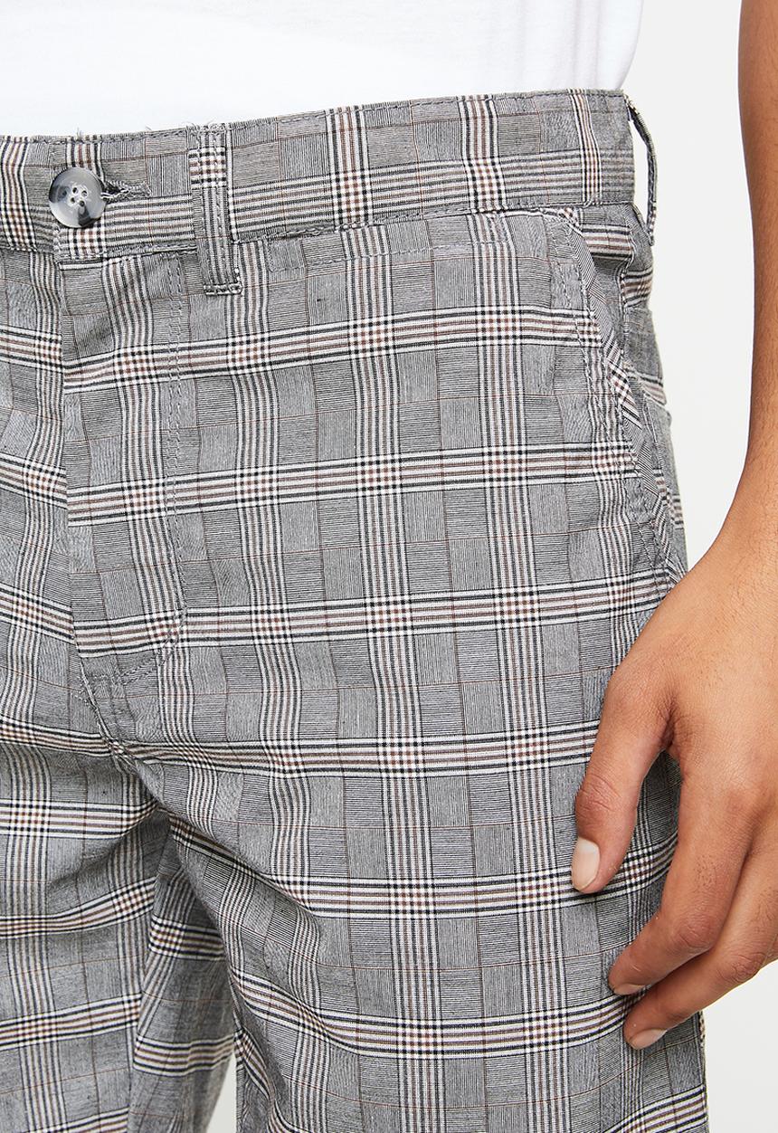 Cotton On - Washed chino short - grey