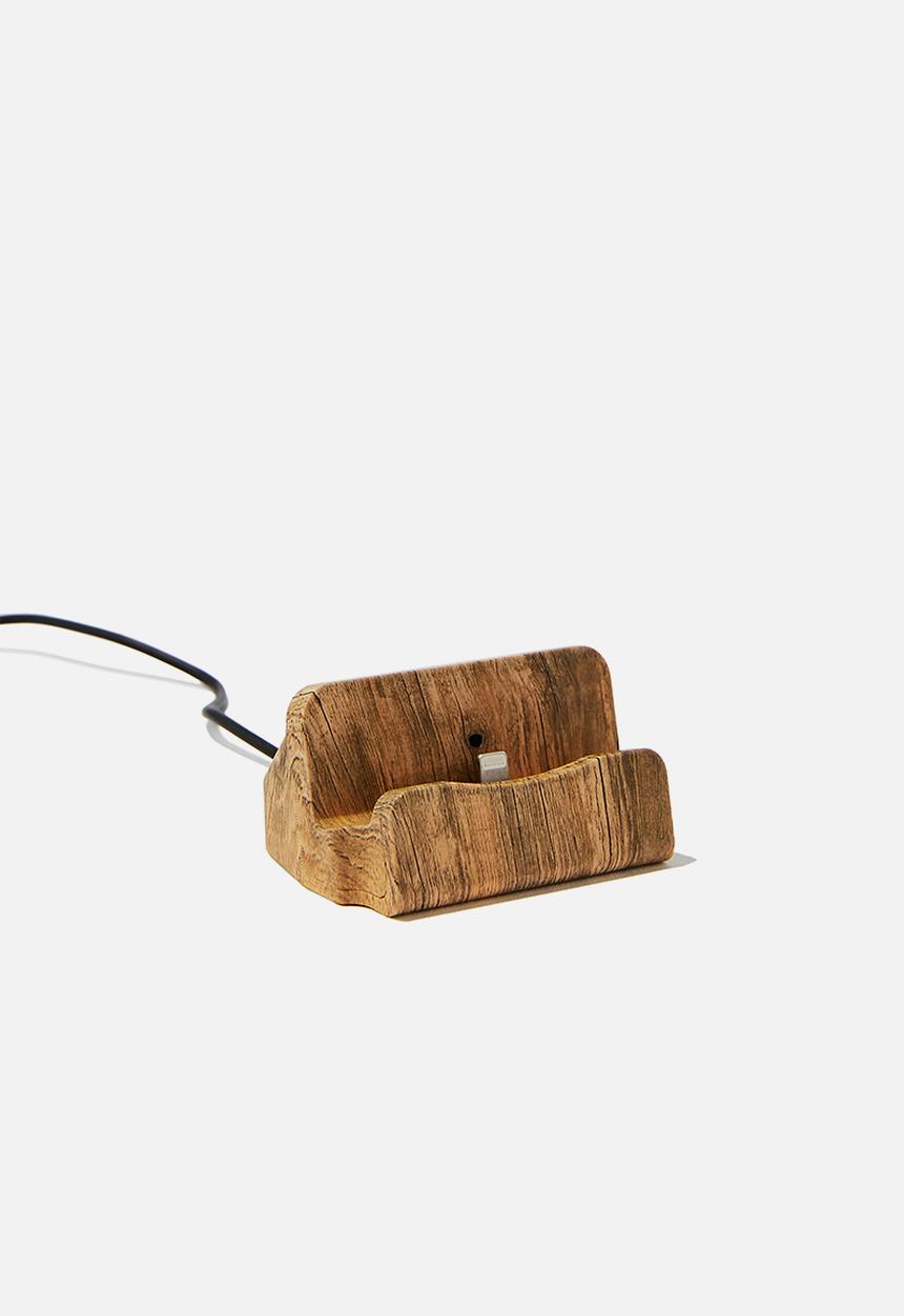 Typo - Phone docking station - wild west woodgrain