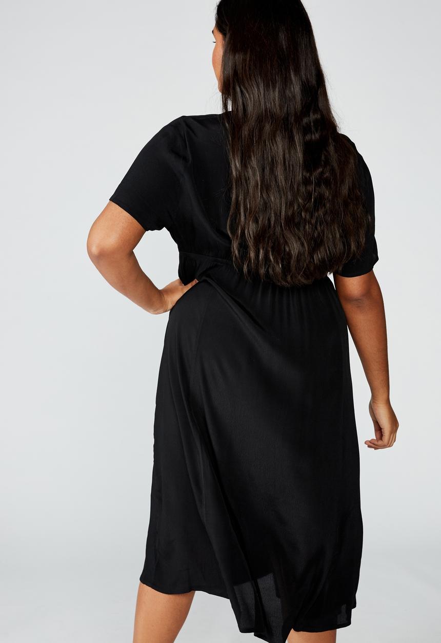 Cotton On - Curve woven Marissa gathered front midi dress - black