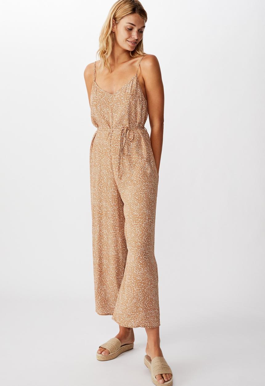 Cotton On - Woven vicky v-neck jumpsuit Natalie spot - rusk 