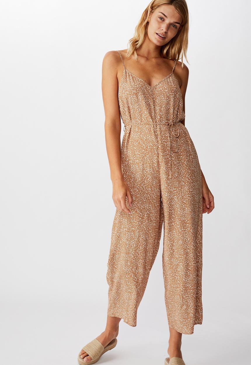 Cotton On - Woven vicky v-neck jumpsuit Natalie spot - rusk 