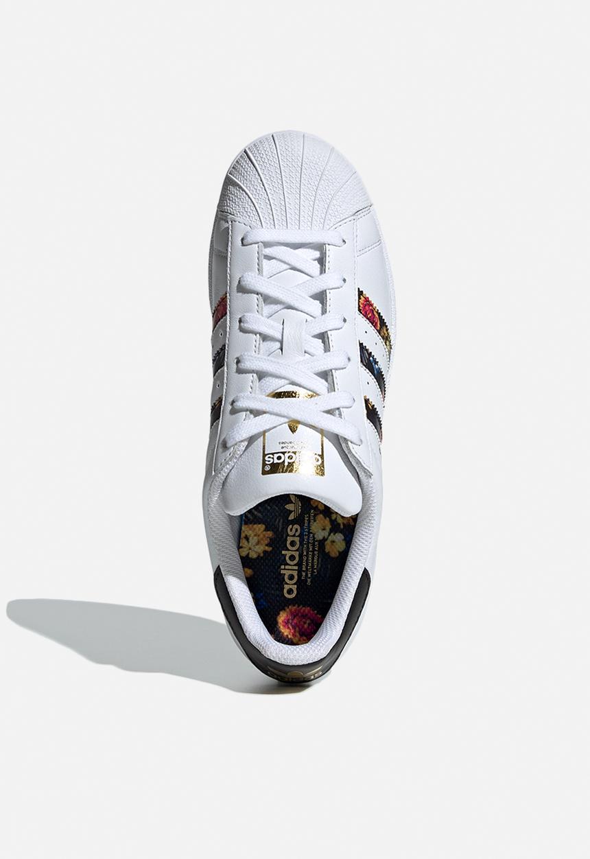 adidas Originals - Superstar - white / gold metallic