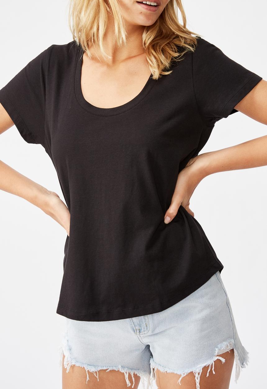 Cotton On - The one scoop tee - black
