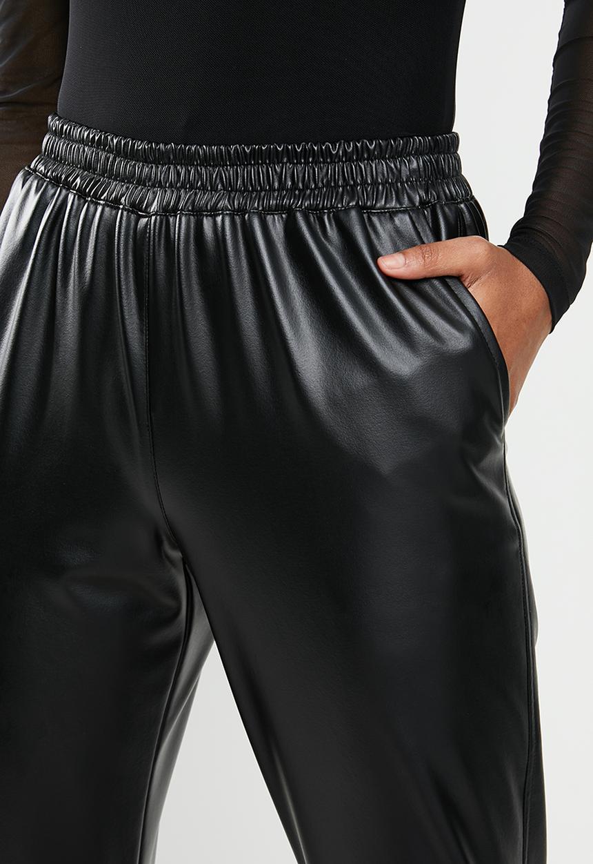 Blake - Pu jogger pant - black