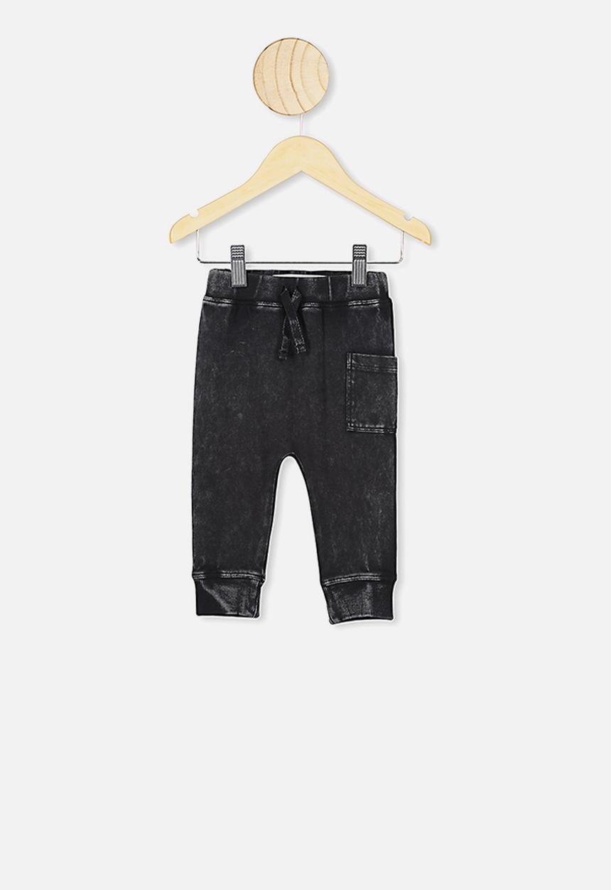 Cotton On - Zac trackpant - black