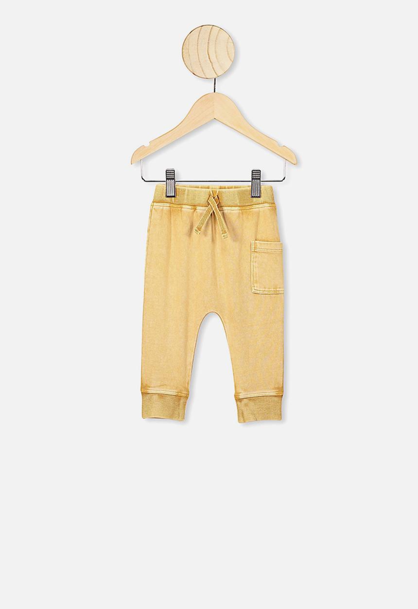 Cotton On - Zac trackpant - vintage honey