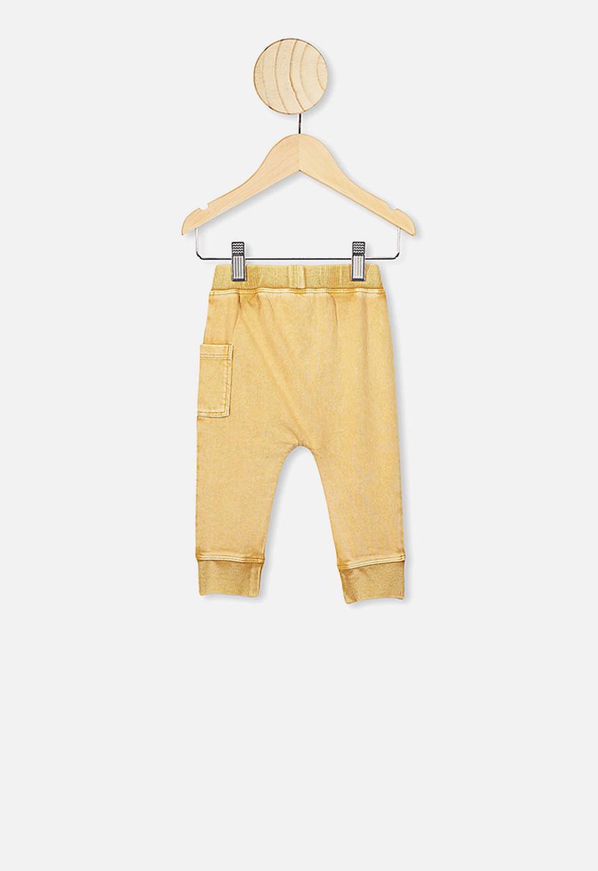 Cotton On - Zac trackpant - vintage honey