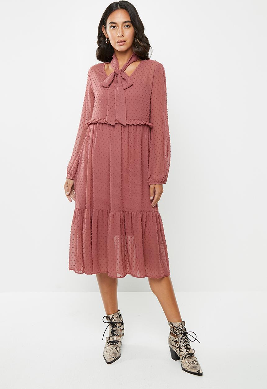 VELVET - Tiered midi dress - rose