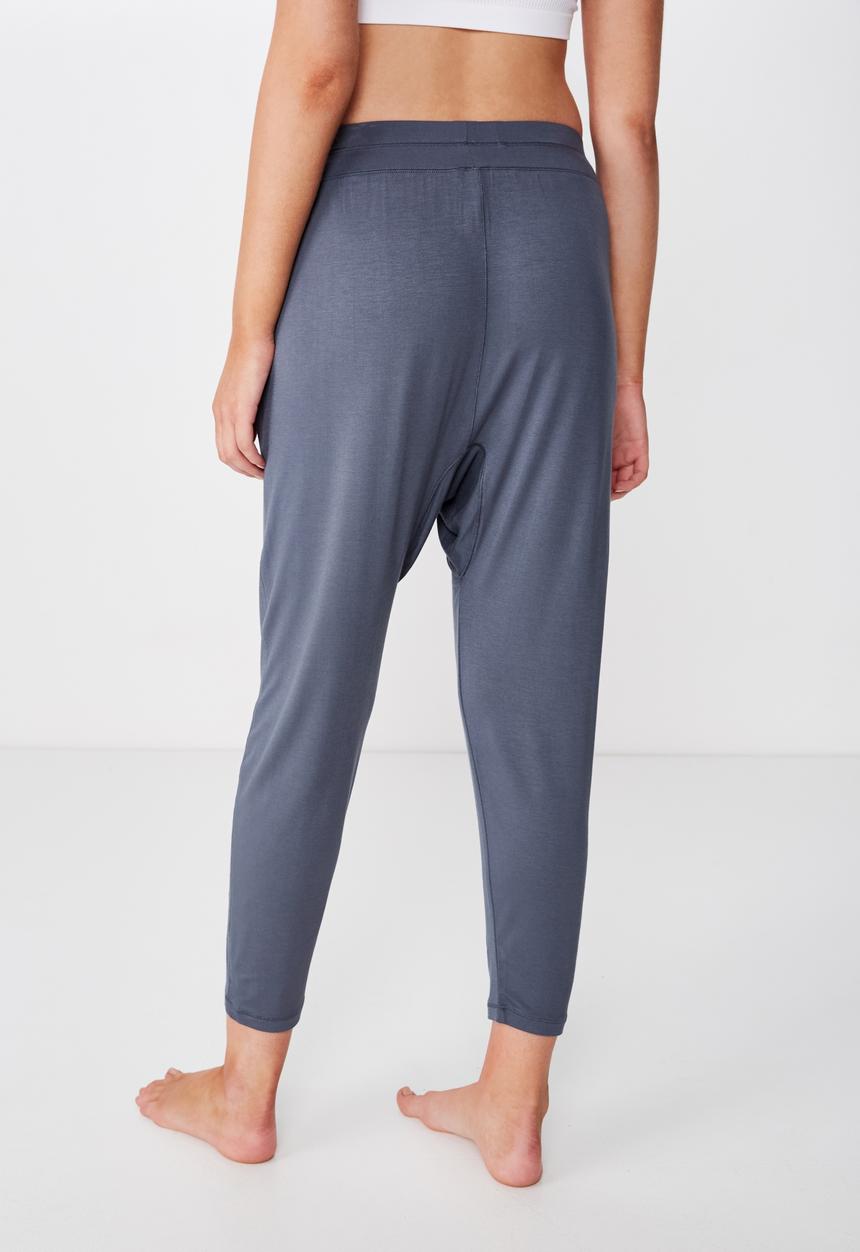 Cotton On - Sleep recovery drop crotch pant - iron