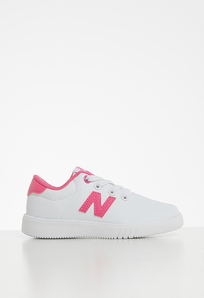New Balance  - Lifestyle wide 1 - pink & white