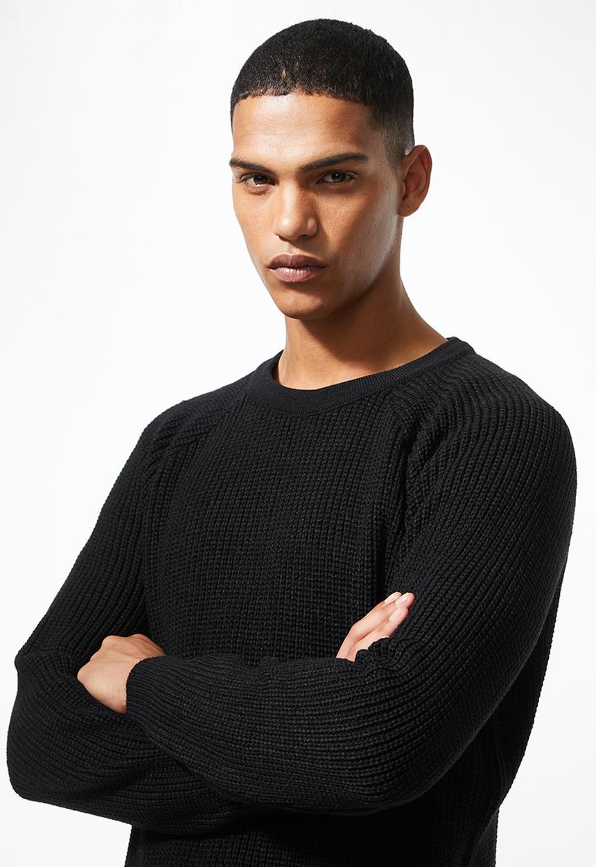 Superbalist - Textured raglan knit - black
