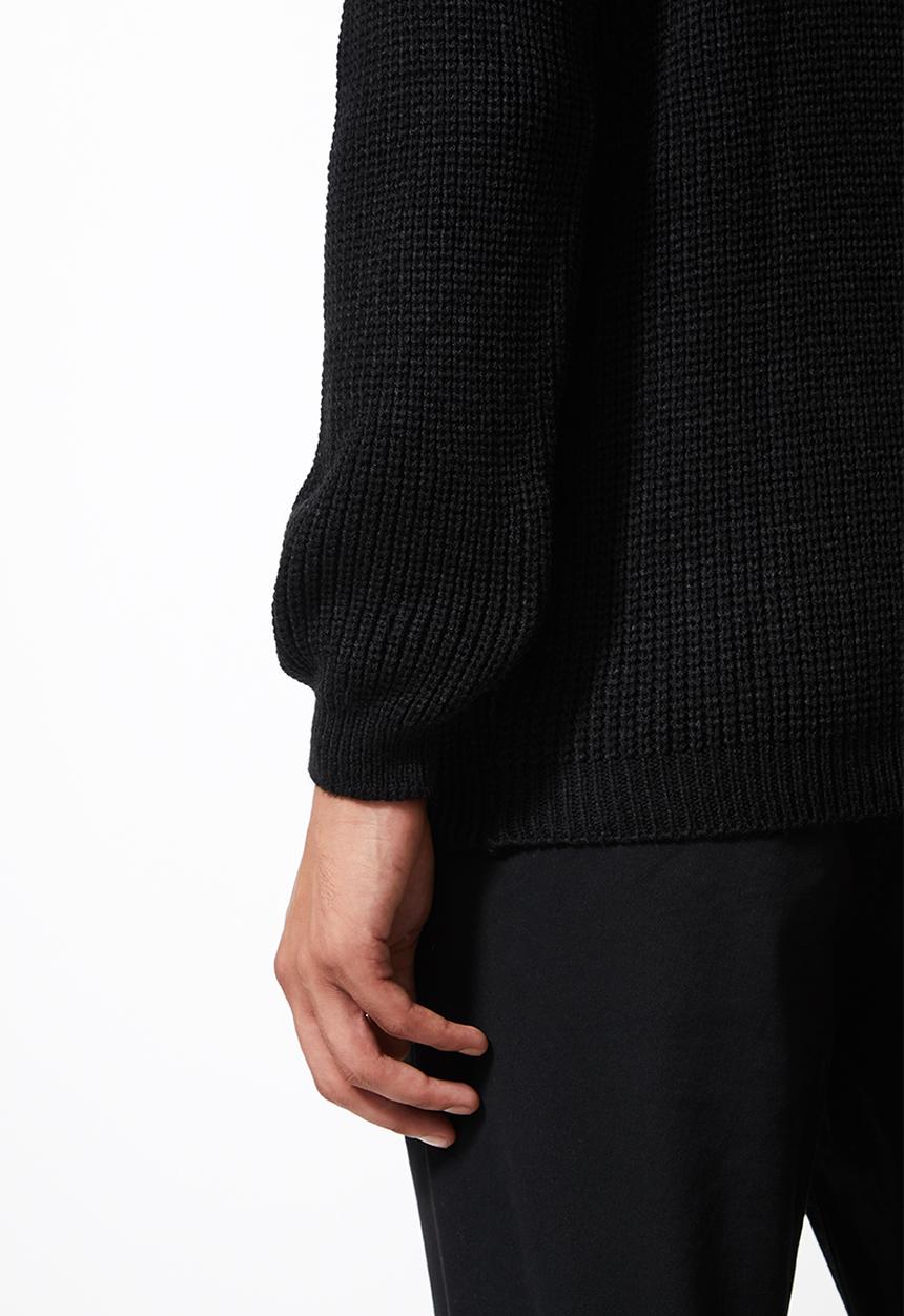 Superbalist - Textured raglan knit - black