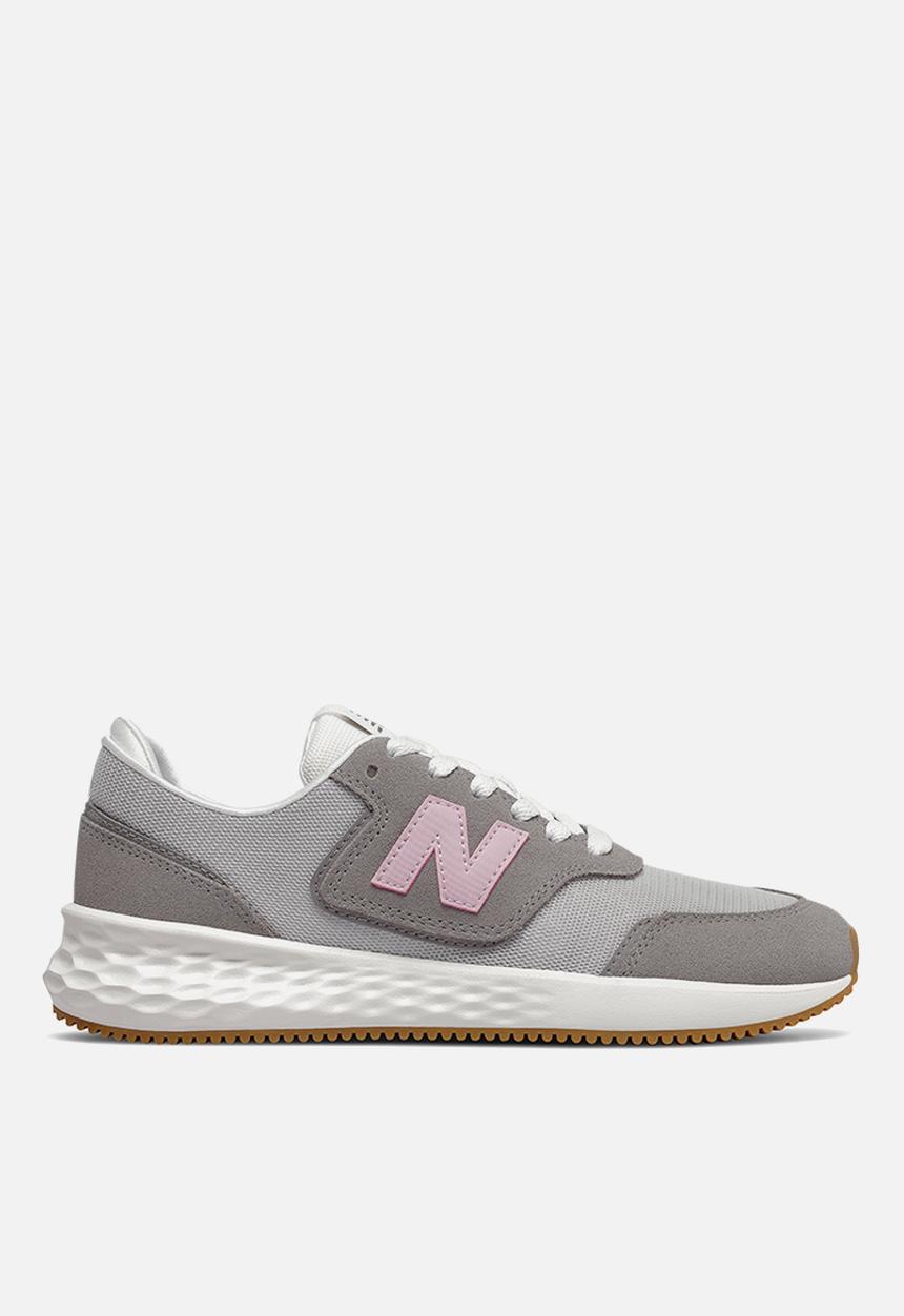 New Balance  - X-70 Racer - grey / pink