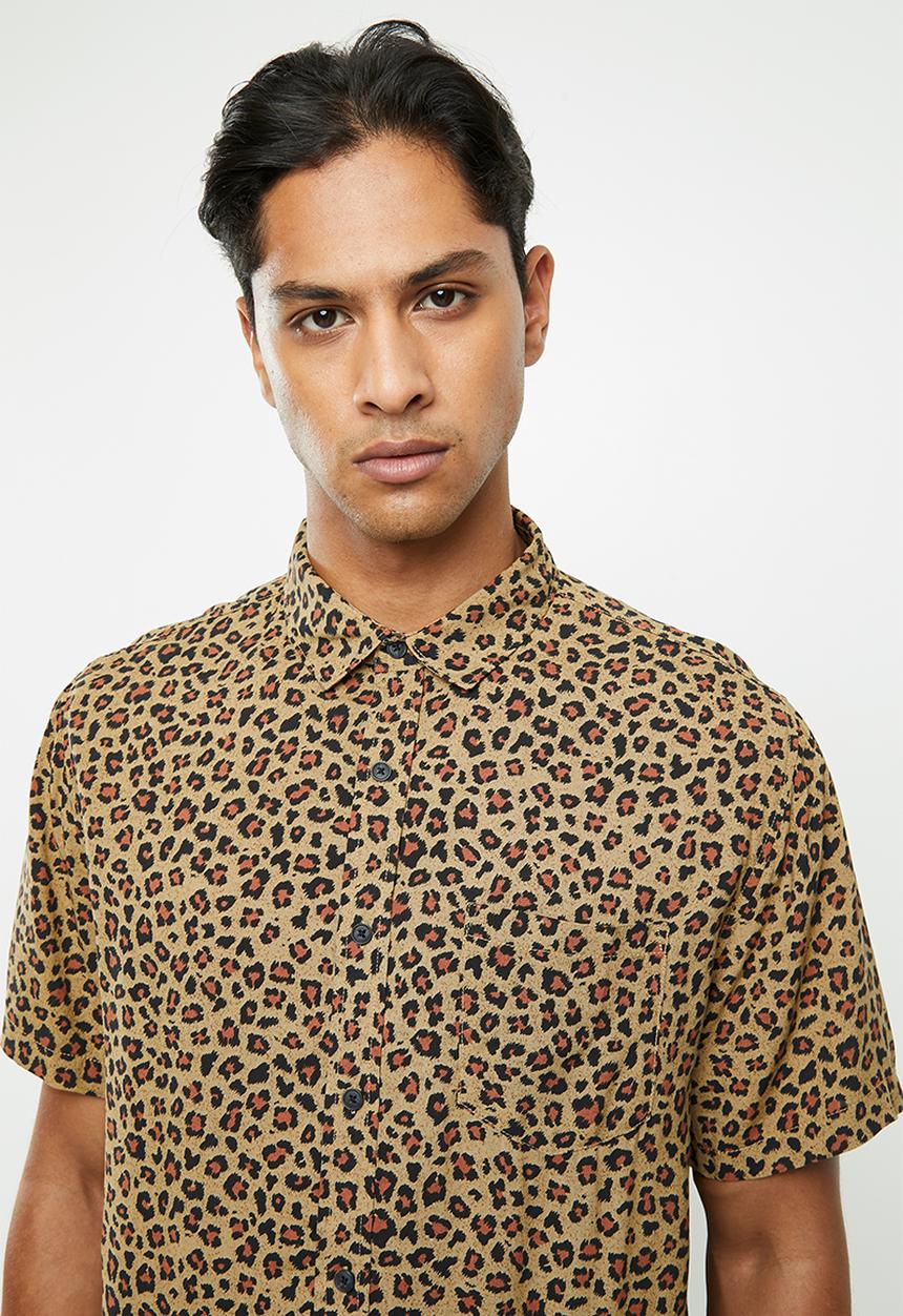 Cotton On - 91 short sleeve shirt - tan animal