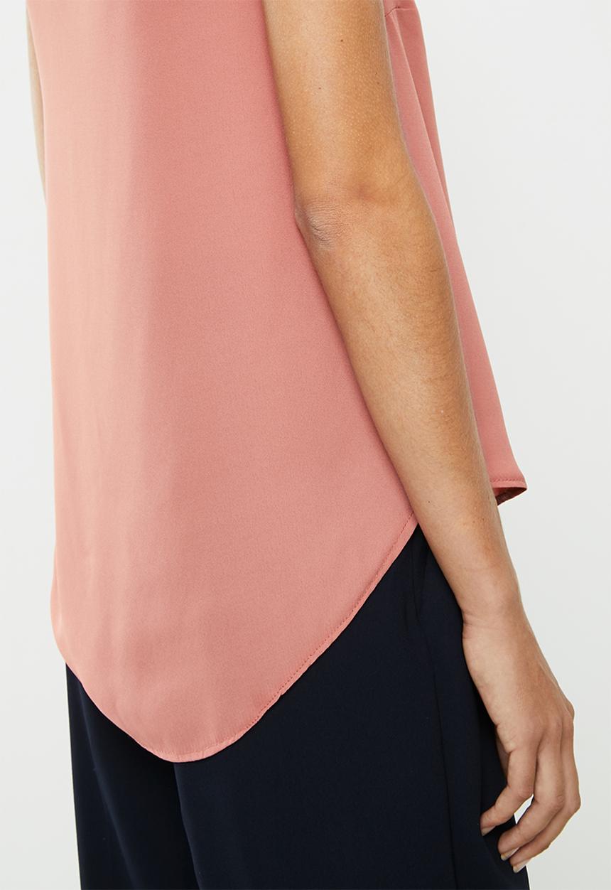 edit - Drape front sleeveless blouse - pink