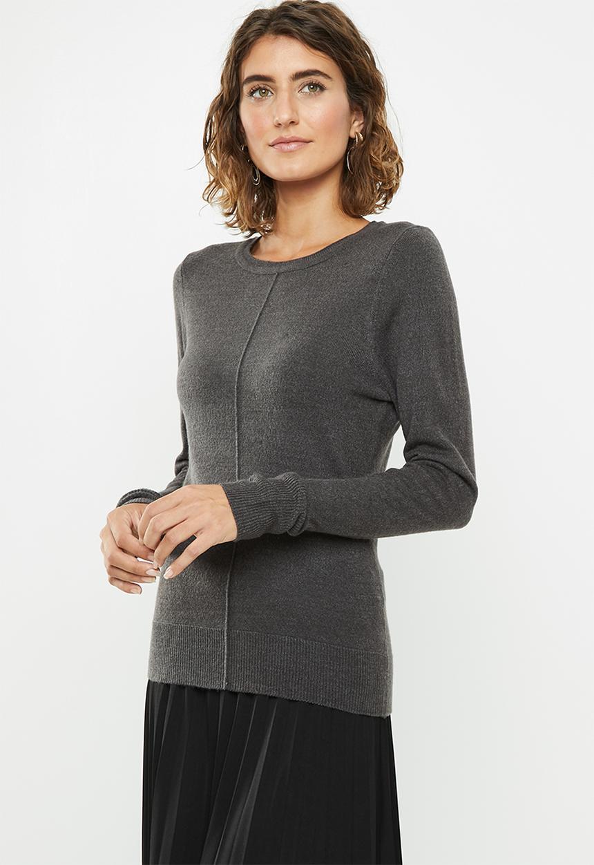 edit - Front seam crew neck - charcoal 