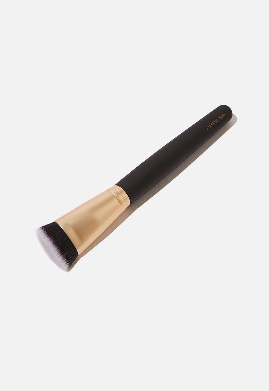 Cotton On - Rubi sculpting brush - black & gold